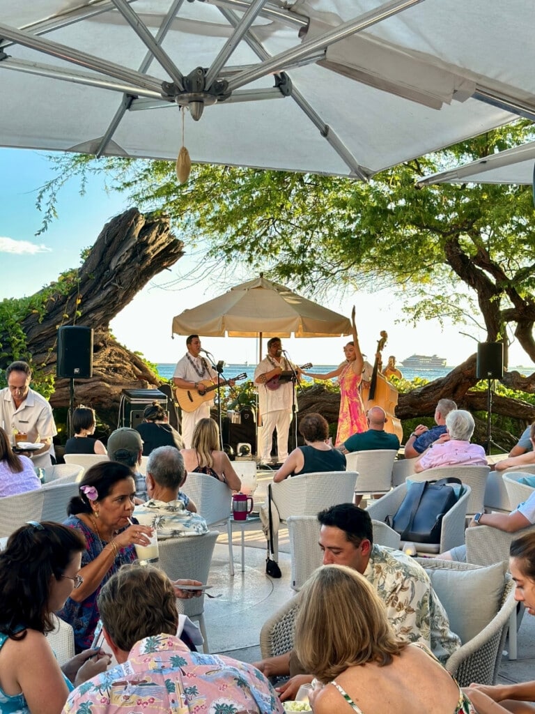 Daily hula show at House Without A Key in Halekulani Hotel, a great outdoor dining venue in Waikīkī
