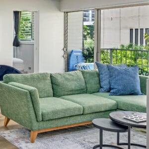 A peek inside the Take-It-Easy Waikīkī Beach Condo property available to book on Airbnb and VRBO.