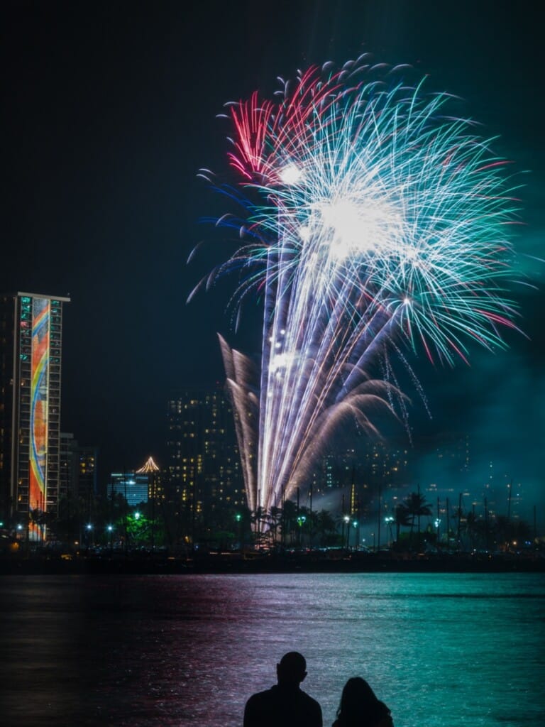 Waikīkī Friday night fireworks show hosted by Hilton Hawaiian Village