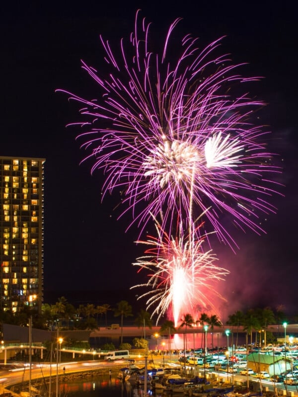 Waikīkī Friday Night Fireworks Show at Duke Kahanamoku Lagoon.