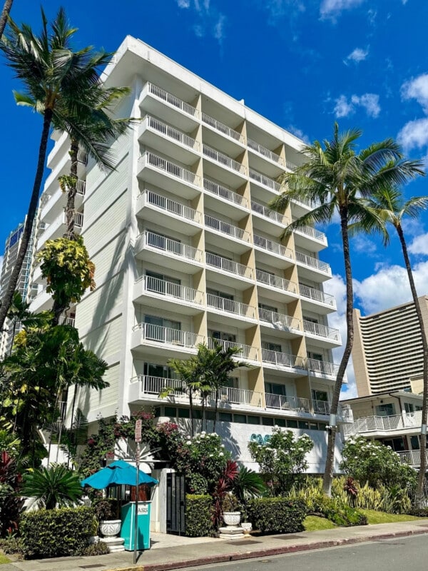 The Oasis Hotel Waikiki building on Lewers St in Waikīkī, Honolulu