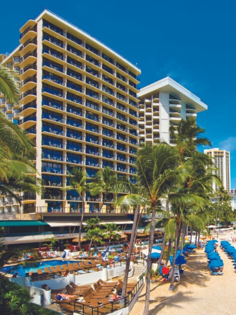 OUTRIGGER Waikiki Beach Resort on the beachfront of Waikīkī Beach, Oʻahu