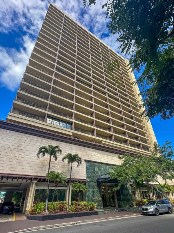 The Club Wyndham Royal Garden at Waikiki timeshare building.