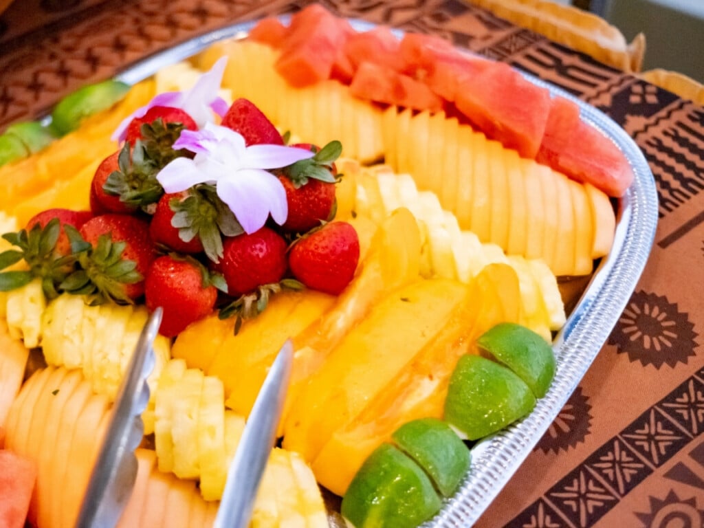 A fresh fruit platter on the buffet at the Waikīkī Buffet Lūʻau & Rock-A-Hula Show.