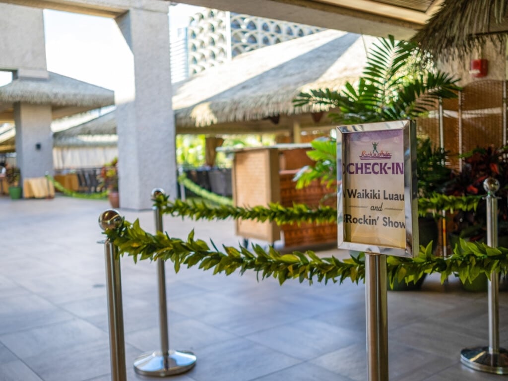 The check-in area of the Waikīkī Lūʻau Buffet & Rock-A-Hula Show inside the Royal Hawaiian Center.