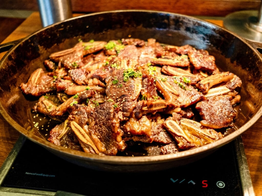 Kalbi Short Ribs from The BBQ Teppan, featured on Nā Lei Aloha’s buffet.