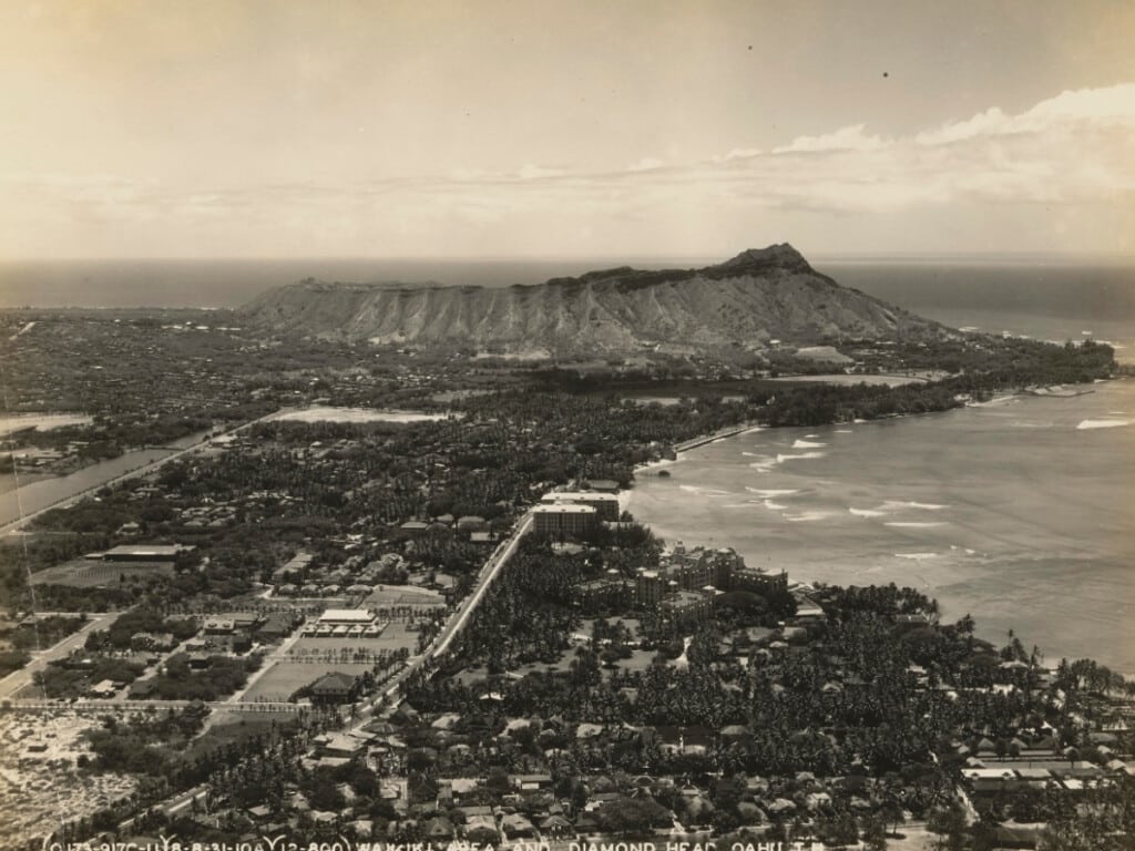 1920 Aerial. Coconut grove can be seen and the newly-installed Ala Wai Canal.